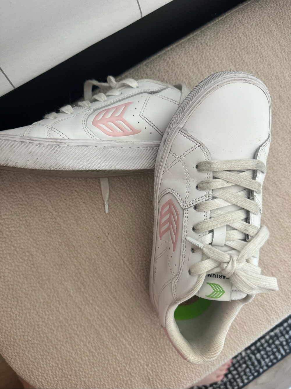 Cariuma White Sneakers with Pink Logo Accent